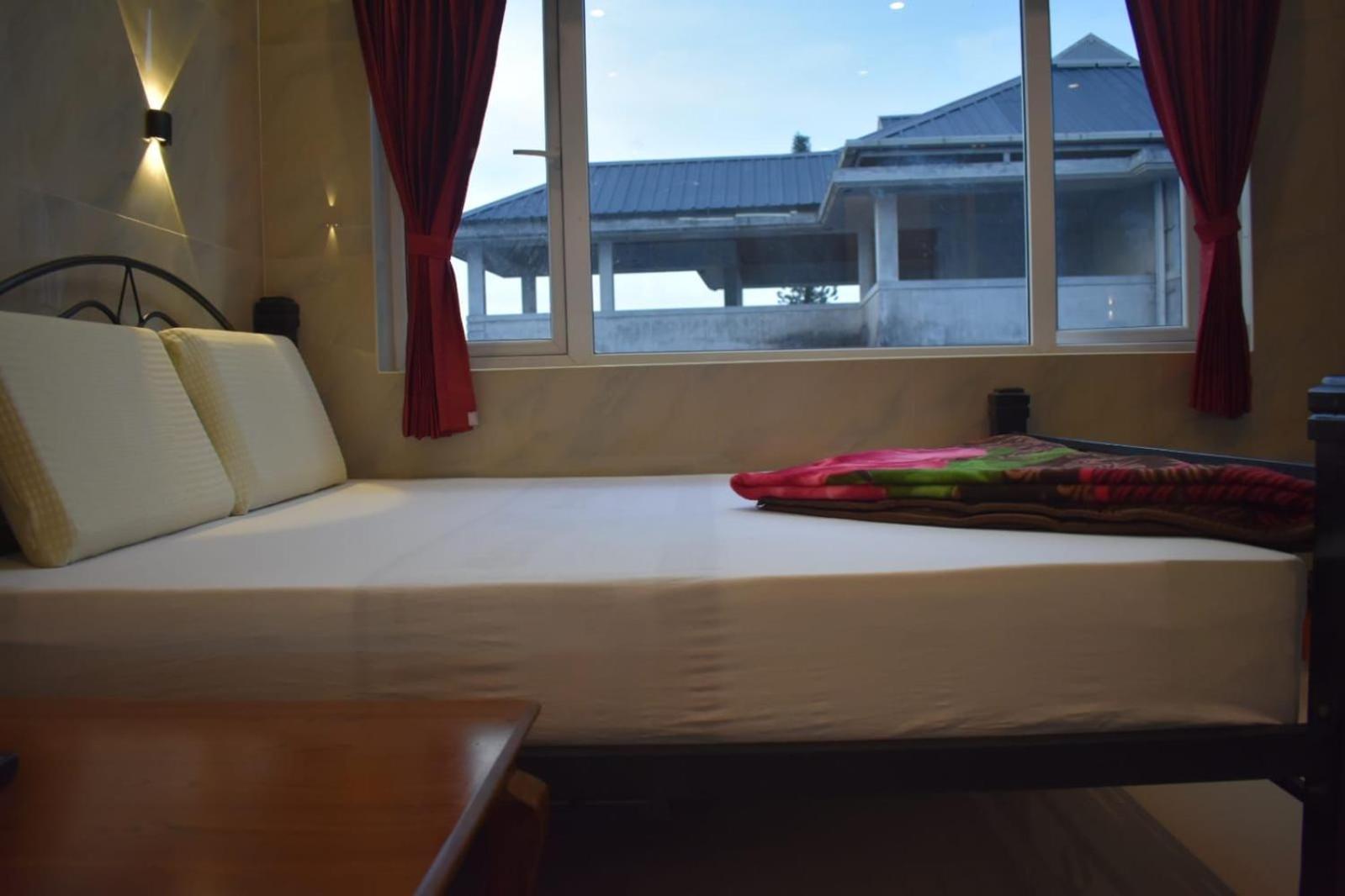 Sri Nandha Luxury Comforts Vālpārai Exterior foto