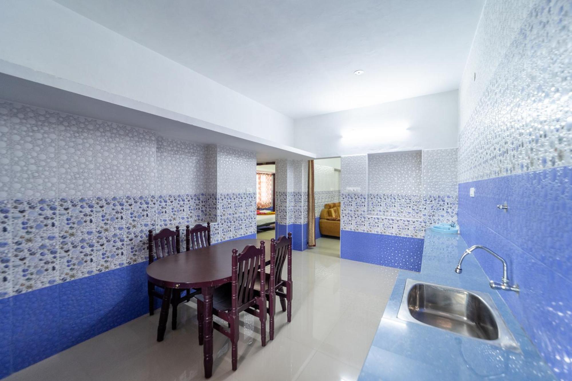 Sri Nandha Luxury Comforts Vālpārai Exterior foto